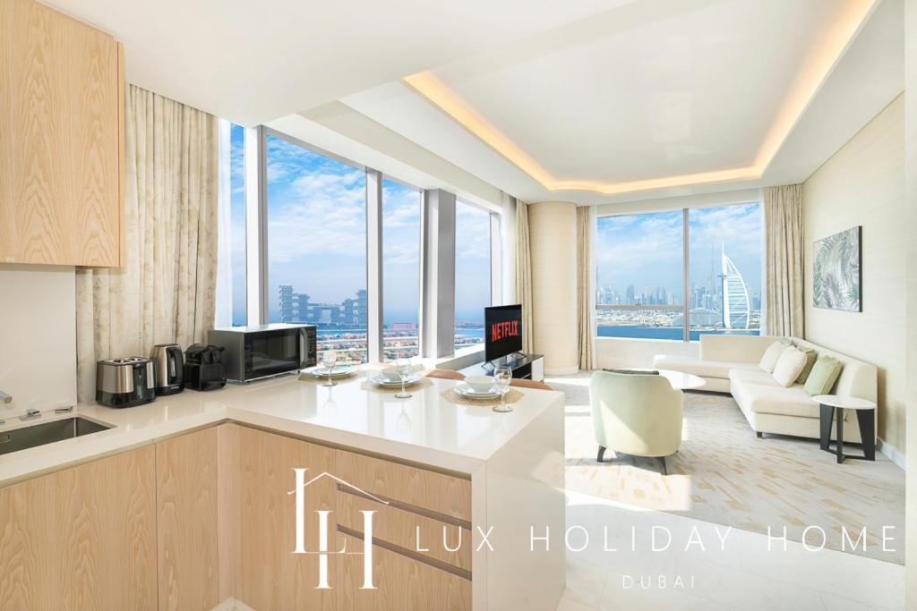 Lux Iconic Views At The Palm Tower Suite 4 Dubai Exterior photo