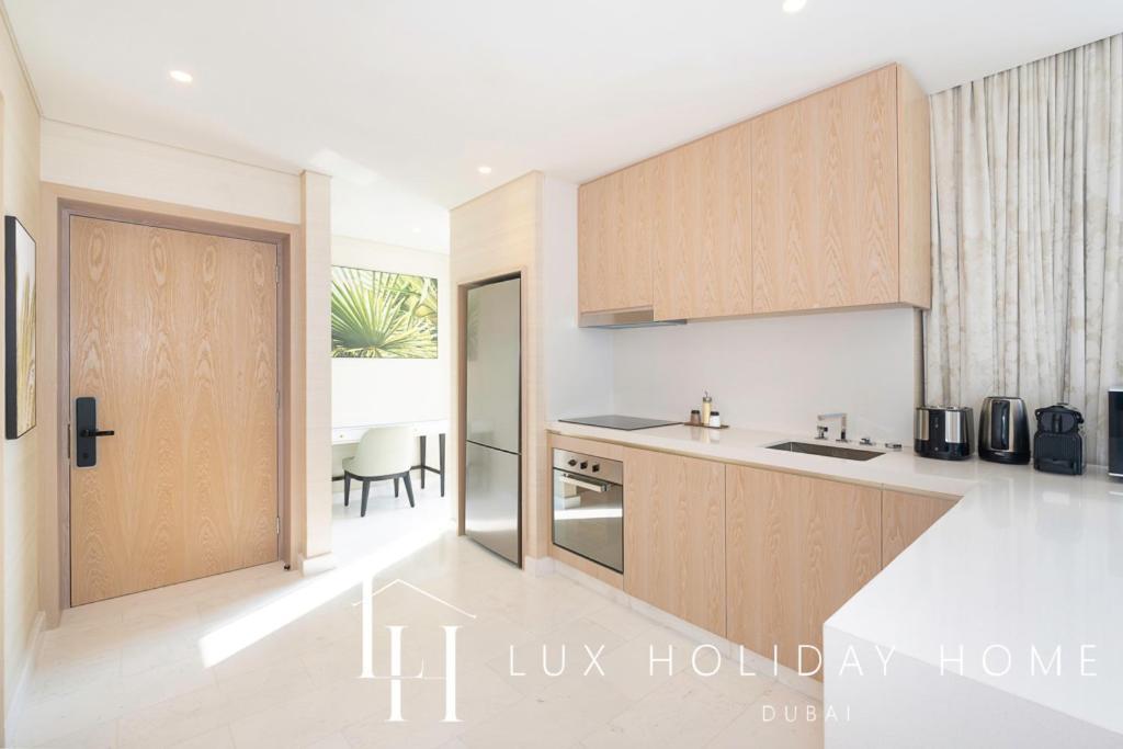 Lux Iconic Views At The Palm Tower Suite 4 Dubai Exterior photo